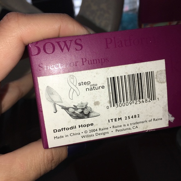 Just the right shoe NWB!  step into nature daffodil hope  Excellent Condition - Picture 6 of 7